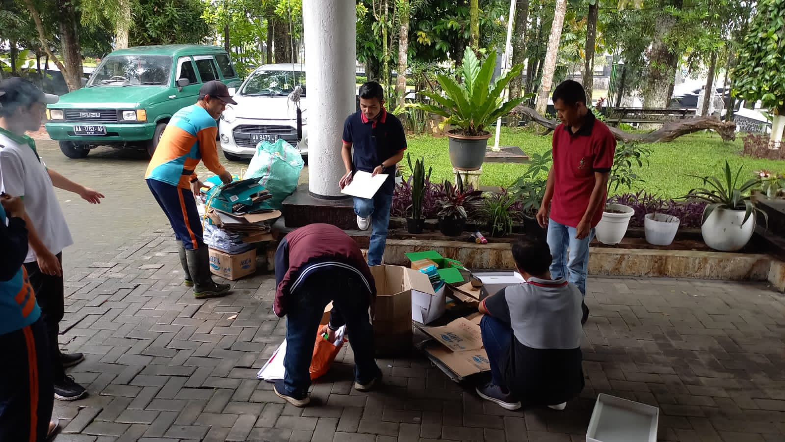 64f1461c67e54_PENIMBANGAN SAMPAH DI DINAS LINGKUNGAN HIDUP KABUPATEN WONOSOBO.jpeg