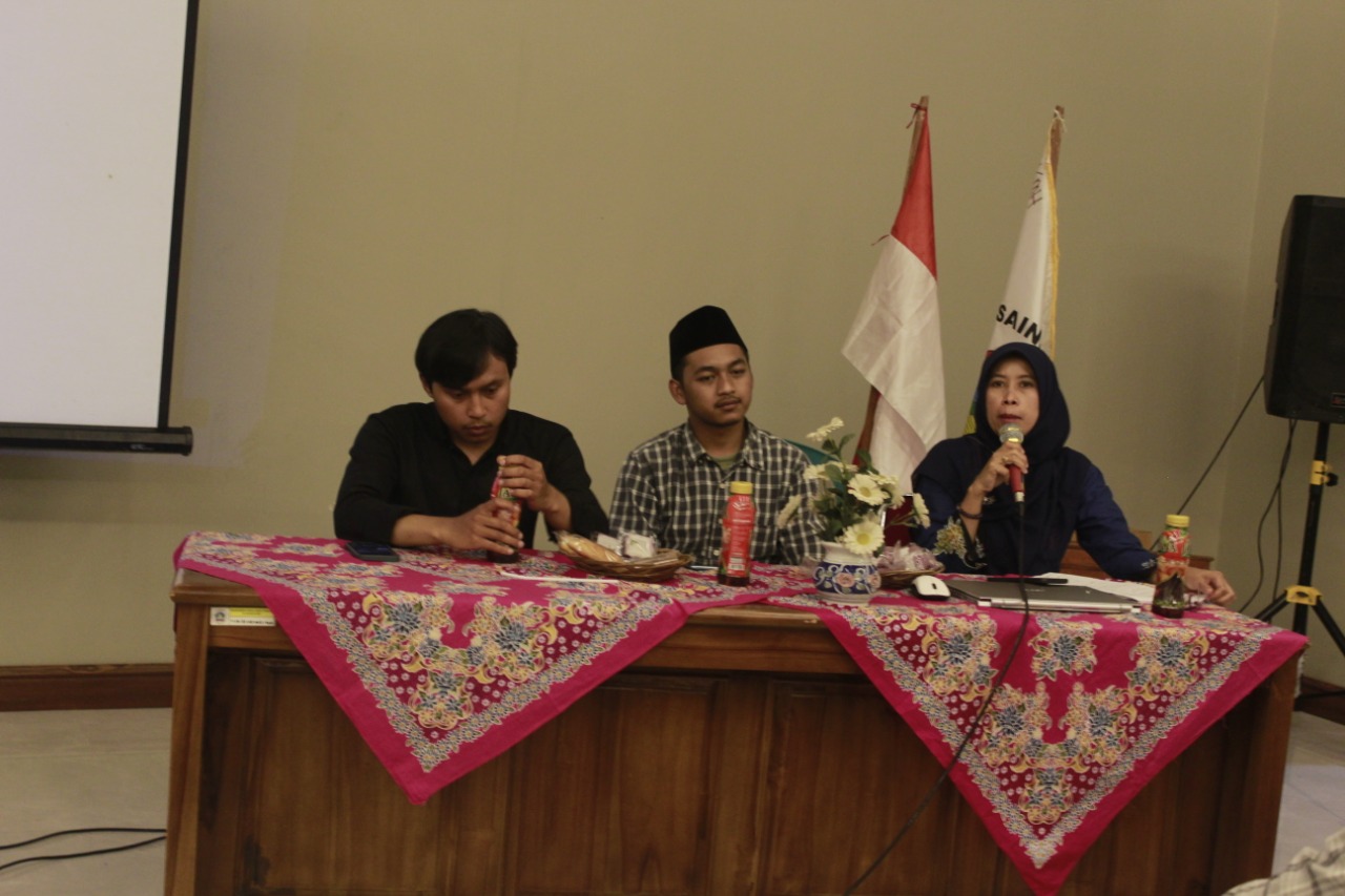 64f9afcb1f8d4_Edukasi perijinan lingkungan 2.jpeg