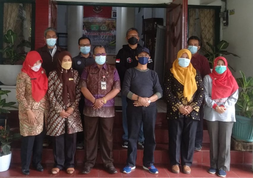 64f9b5b6a71af_ONOSOBO MERAIH KEMBALI PENGHARGAAN SEKOLAH ADIWIYATA NASIONAL.jpeg