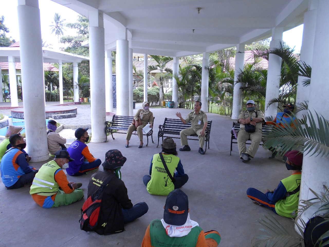 64fbfbf7298c6_Pertemuan Evaluasi Kinerja Pegawai Sport Taman1.jpeg