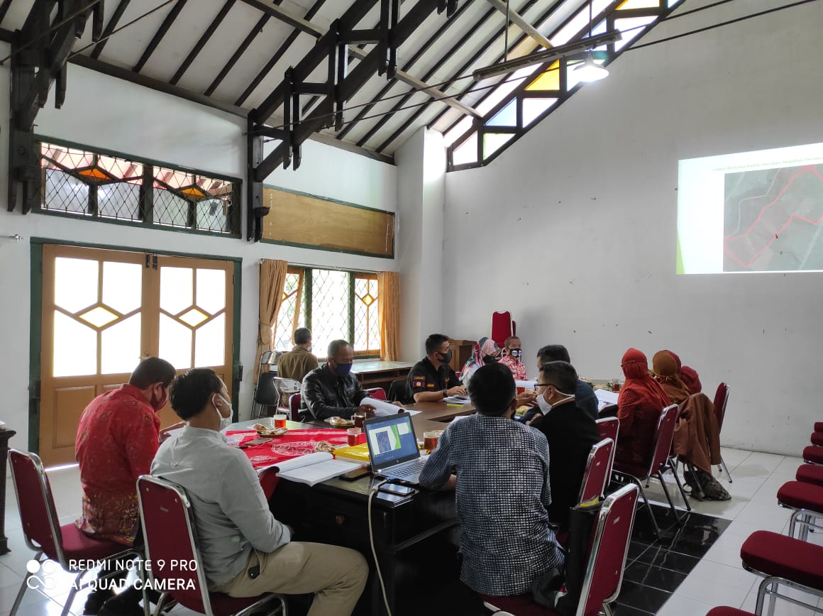 64fbfee549de8_Rapat Pemeriksaan UKL-UPL Bamud Berkah Jaya.jpeg