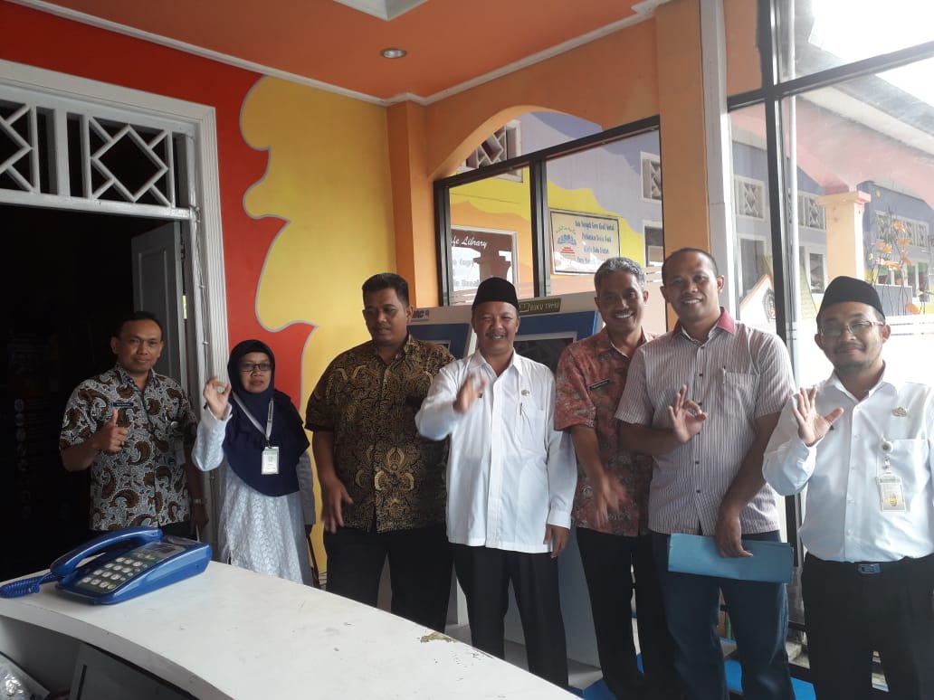 64fc0138315c7_Pembinaan Sekolah Adiwiyata.jpeg